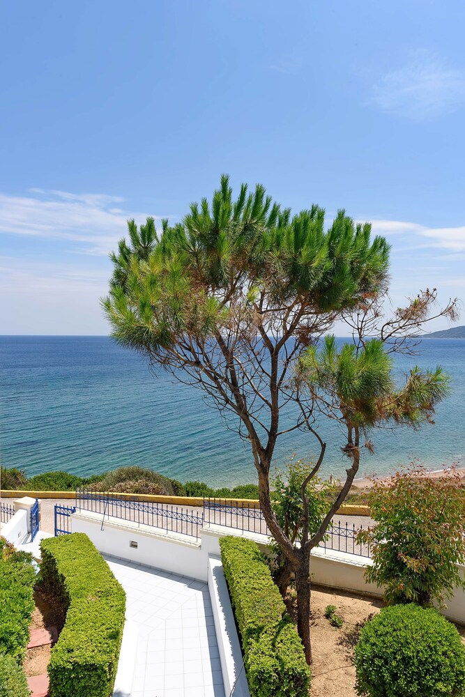 Sea Breeze Apartments Chios