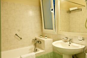 Sea Breeze Apartments Chios
