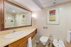 Millennium Lakeview Residence