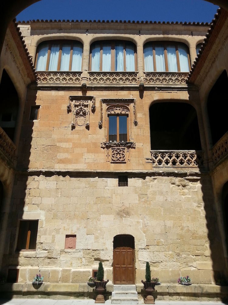 Posada Real Castillo del Buen Amor