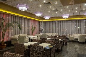 Hotel Salut