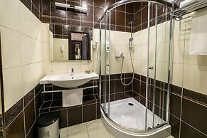 Hotel Salut