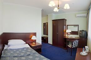 Hotel Salut