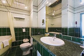 Hotel Salut