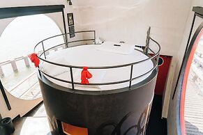 Botel