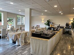 Hotel Monti
