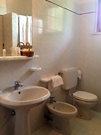 Hotel Monti