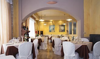 Hotel Monti