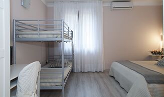 Hotel Monti