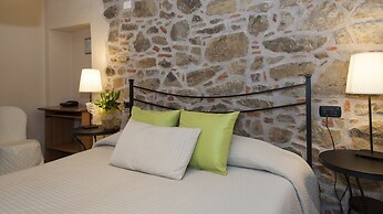 Hotel Monti