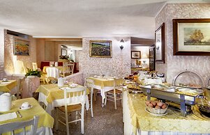 Colonna Palace Mediterraneo
