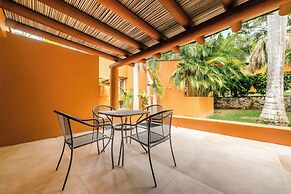 Hotel Ixzi Plus