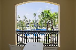 Ocean Blue & Sand Beach Resort - All Inclusive