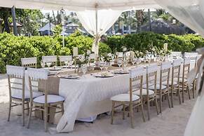 Ocean Blue & Sand Beach Resort - All Inclusive
