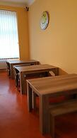 HappyGoLucky Hotel & Hostel