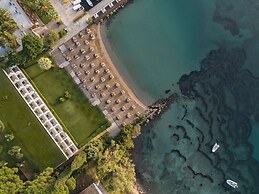 Kontokali Bay Resort & Spa