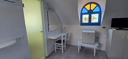 Caldera View Resort - Adults Only