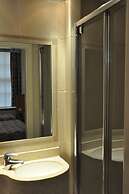 Olympic House Hotel