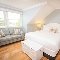 Island House Hotel