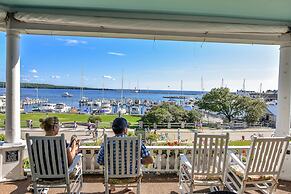 Island House Hotel