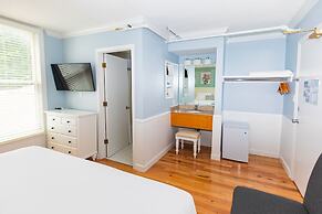 Island House Hotel