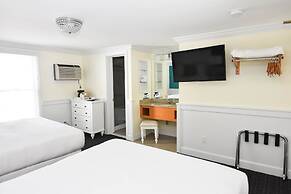 Island House Hotel