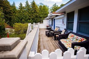 Island House Hotel