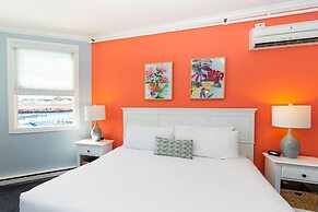 Island House Hotel
