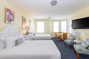 Island House Hotel