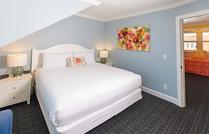 Island House Hotel