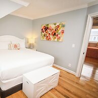 Island House Hotel