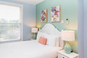 Island House Hotel