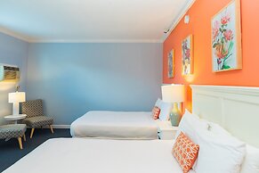 Island House Hotel