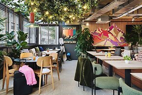 Moxy Annecy