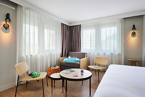Moxy Annecy