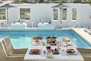 Mr & Mrs White Paros