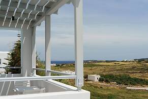 Mr & Mrs White Paros