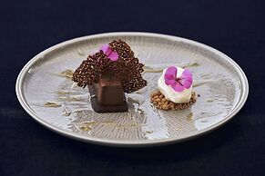 Yria Boutique Hotel & Spa