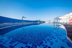 Avlida Hotel