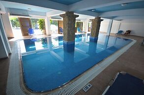 Avlida Hotel