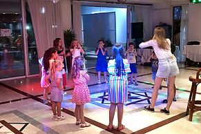 Avlida Hotel