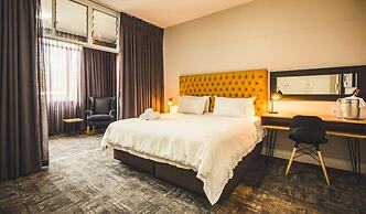Hotel 224 and Apartments