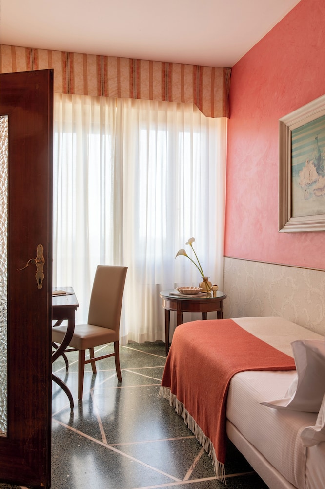 Hotel La Pace