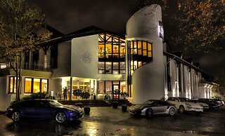 Nells Park Hotel