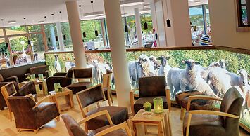Nells Park Hotel