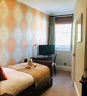 Clarence Court Hotel