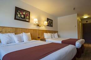 Canadas Best Value Inn River View Hotel