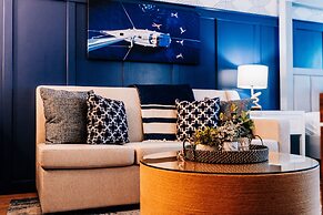 Salem Waterfront Hotel & Suites