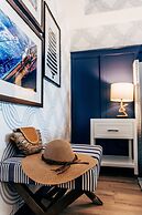 Salem Waterfront Hotel & Suites