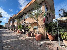 Euro House Inn Airport